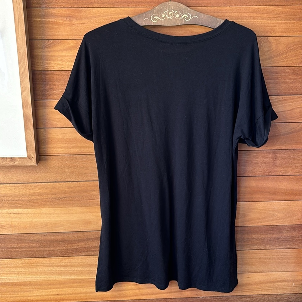 Black Flowy Tunic Tee - Picture 3 of 3